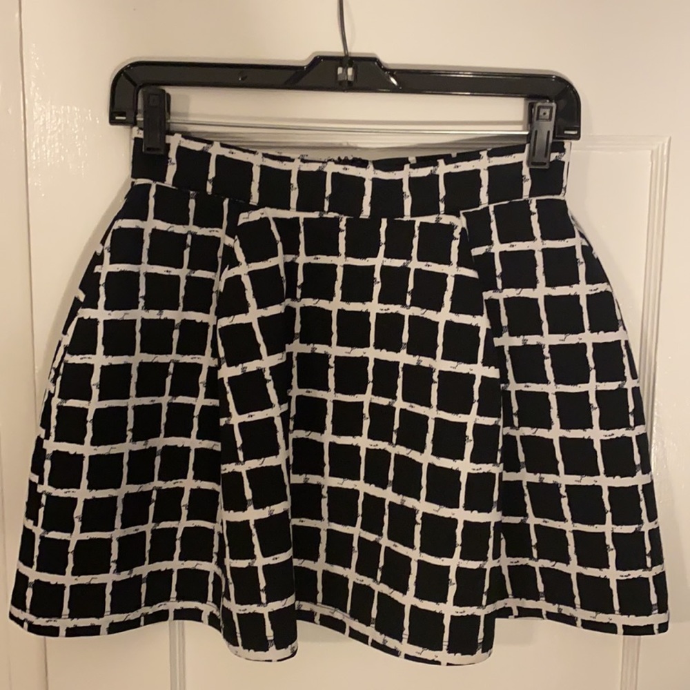 AKIRA black and white windowpane neoprene skirt